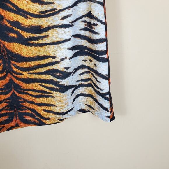 Charlie Holiday Genesis Skirt in Animal Print - Picture 5 of 11